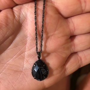 Kyrie kendra Scott necklace